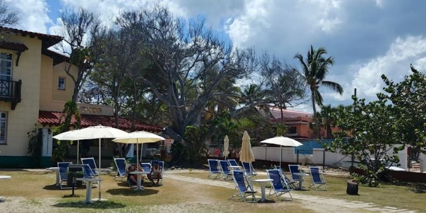 . - Snack-bar de plage