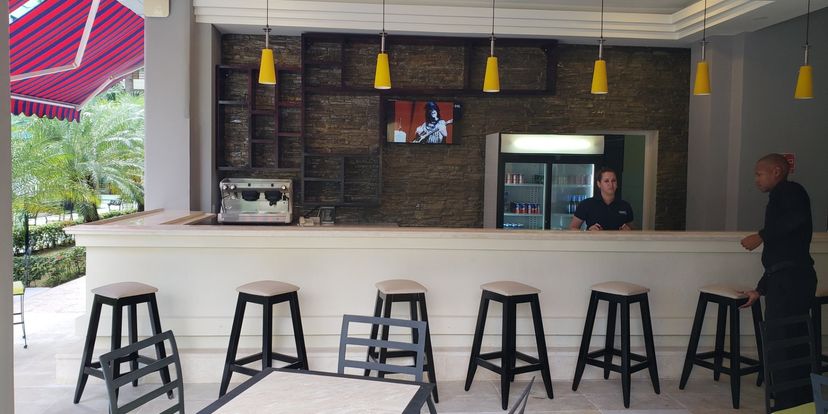 Los Jardines - Snack-bar