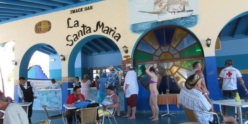 La Santa María (Atlántico section) - Snack-bar de piscine