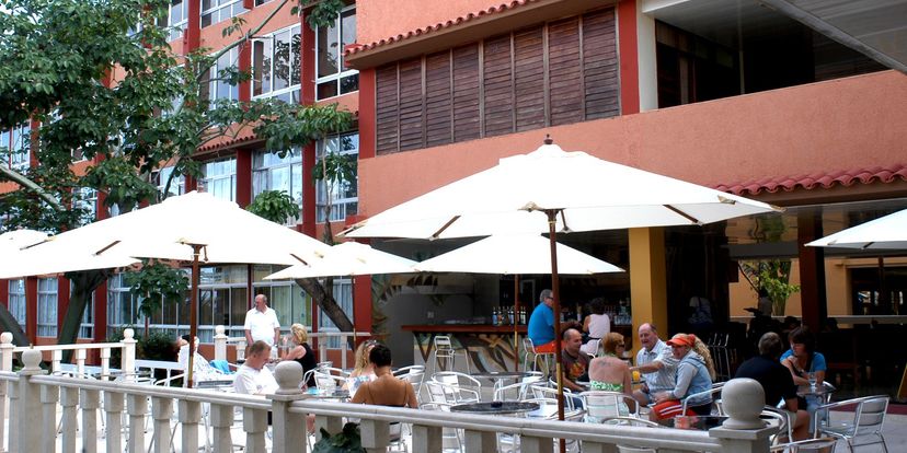MaryMo (Guardalavaca section) - Lobby Bar