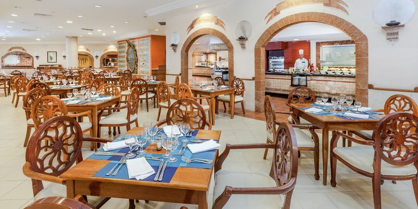 HAVANA - Restaurant buffet