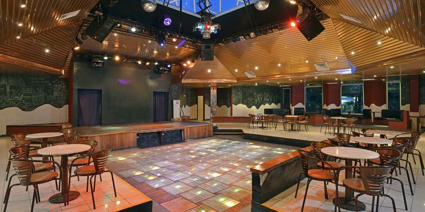 DISCO CHIC - Disco Bar