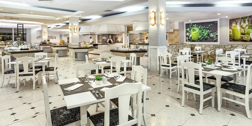 LA ARCADA - Buffet Restaurant