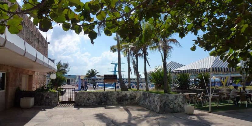 Pool Snack Bar