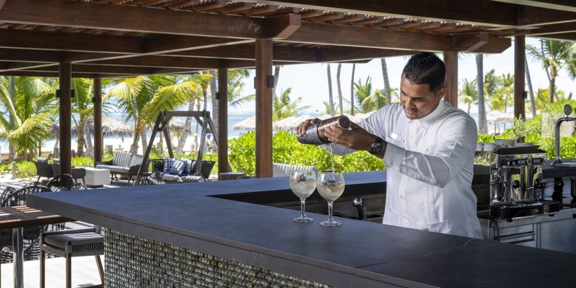 UNIQUE. (Exclusively UNIQUE customers) - Bar da Praia