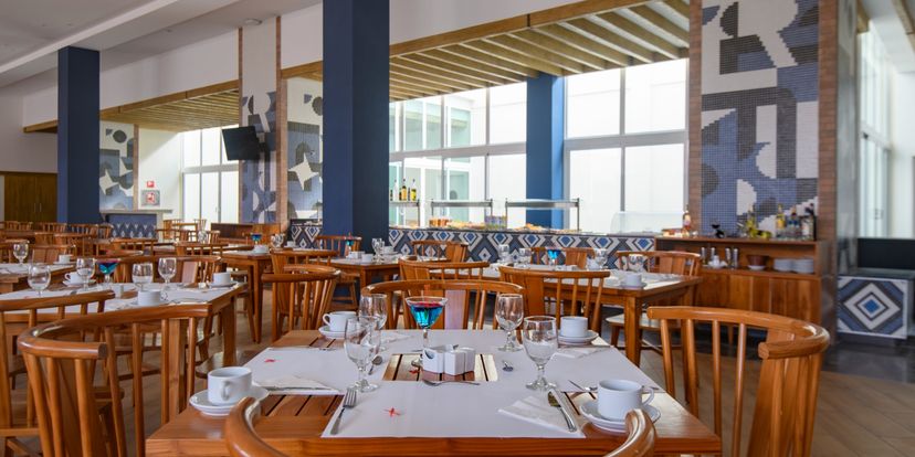 CAFÉ AMERICANA, COMIDA & AMIGOS. - Restaurante
