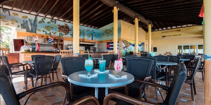 El Carey - Pool Snack Bar