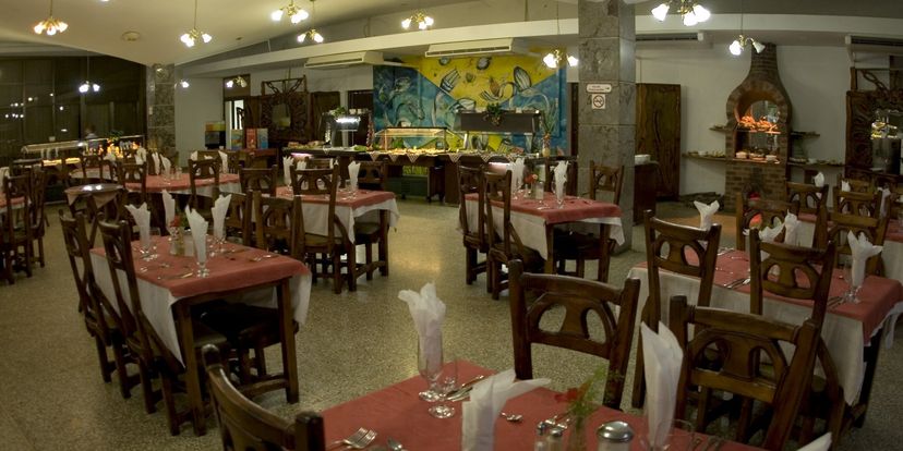 . - Restaurant buffet