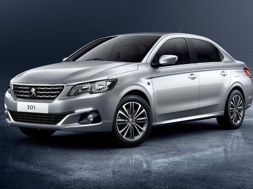 PEUGEOT 301 angular exterior view