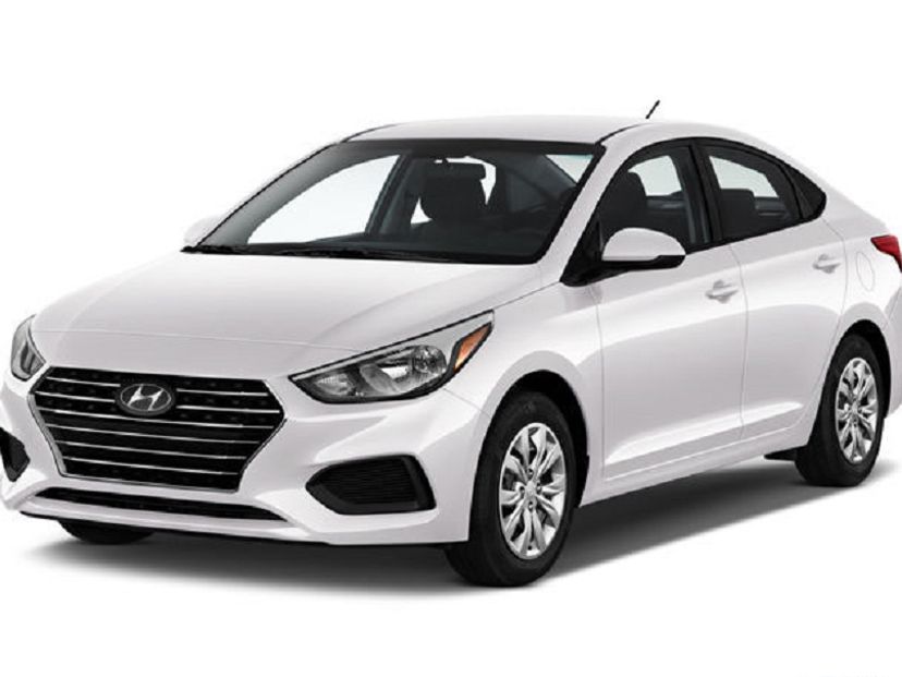 HYUNDAI ACCENT angular front exterior view