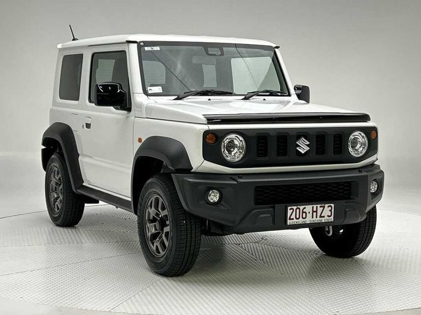 SUZUKI Jimny angular front exterior view
