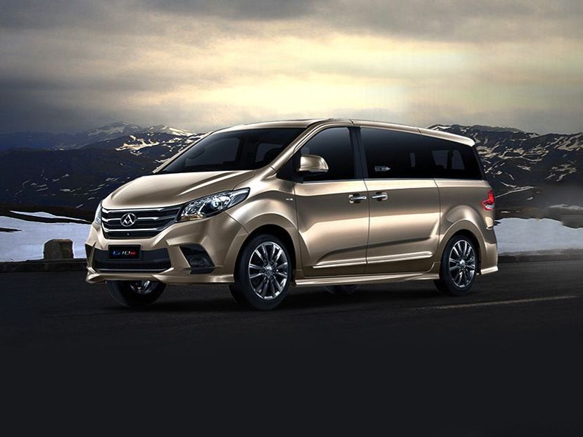 MAXUS G10 angular front exterior view