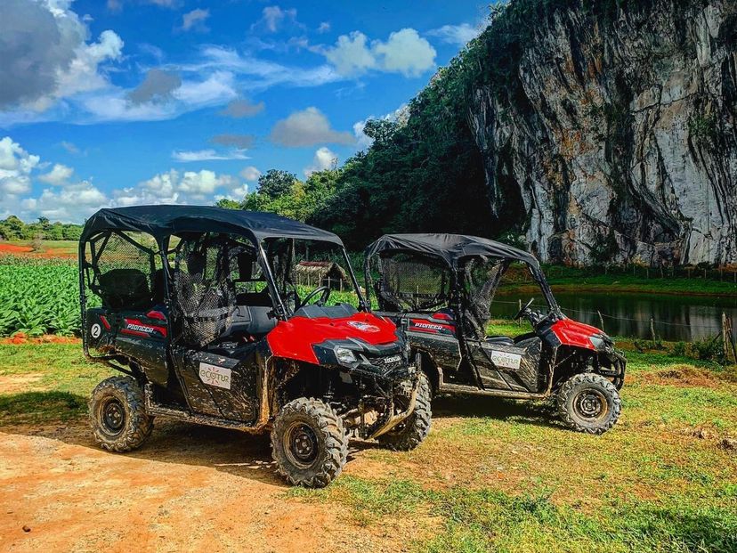 “BUGGY TOURS: VISIT TO THE JUTIAS VALLEY” Tour, Viñales Valley, Pinar del Río, Cuba.