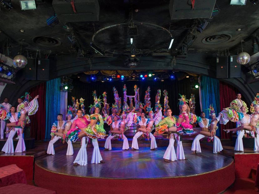 CABARET PARISIEN GRAND SHOW " HABANA DE FIESTA"