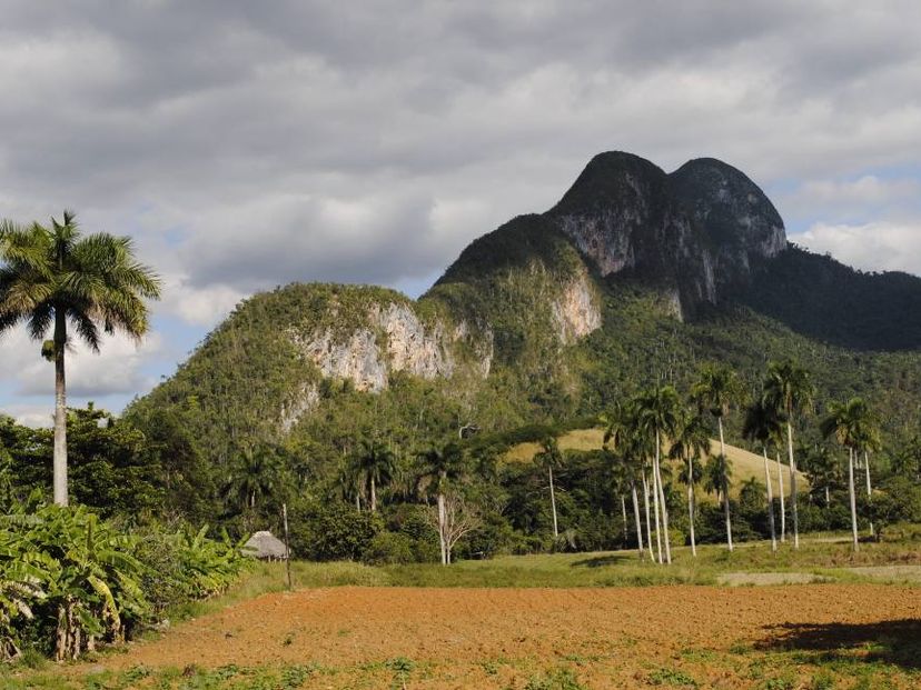 "TO MIL CUMBRES" Tour, Pinar del Río, Cuba.