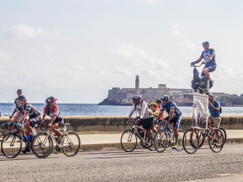 “MODERN HAVANA” Cycling tour