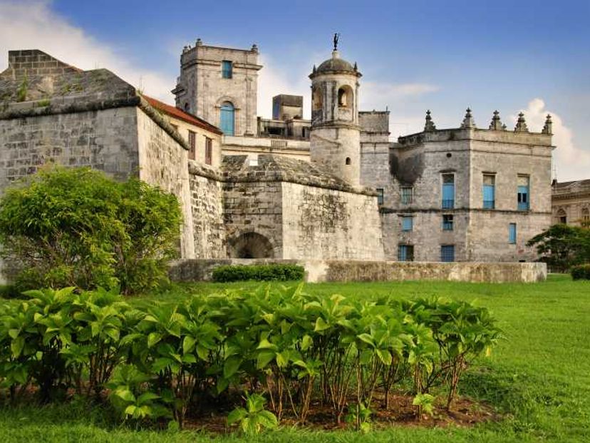 Castle Museum of La Real Fuerza, Tour "Antemural and Key to the New World"