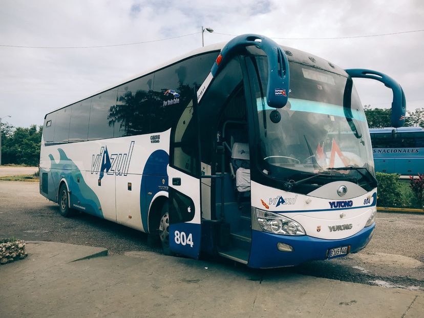 “VIAZUL CUBA: HAVANA / LAS TERRAZAS / SOROA / PINAR DEL RÍO / VIÑALES“ Collective Transfer Services