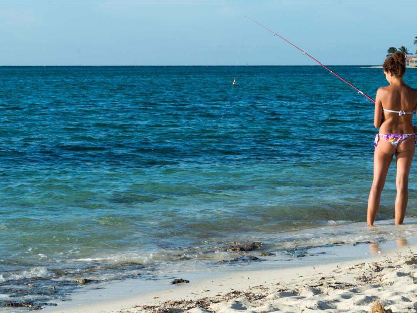 Free fishing at Santa Lucía beach, Camagüey