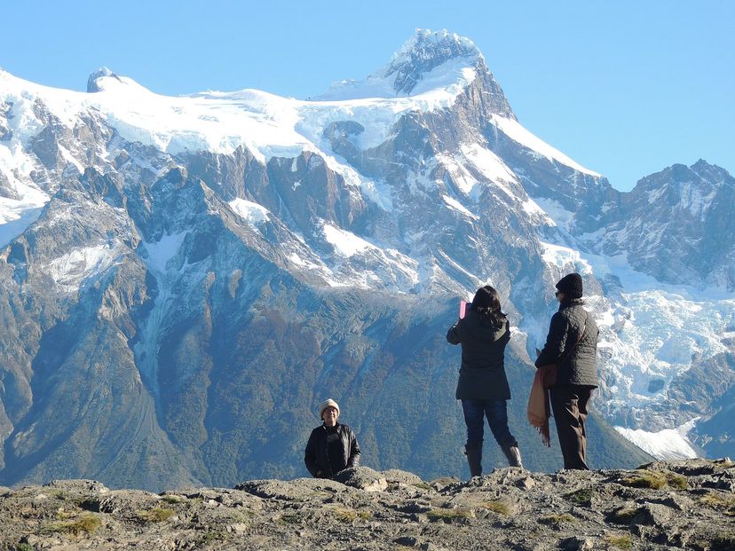 "VALLE FRANCES TREKKING + BOX LUNCH + CATAMARAN" Tour, Torres del Paine National Park, Chile.