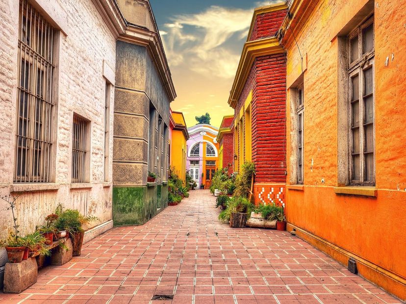 TOUR “UM DIFERENTE SANTIAGO”.