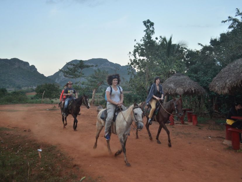 “HORSEBACK ADVENTURE THROUGH THE VIÑALES VALLEY, AN AUTHENTIC JOURNEY INTO THE HEART OF RURAL CUBA” Tour, Viñales, Pinar del Río, Cuba.