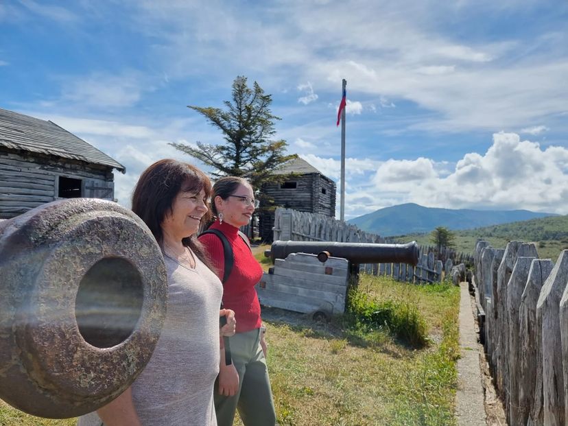 "HALF DAY FUERTE BULNES" Tour, Chile. 