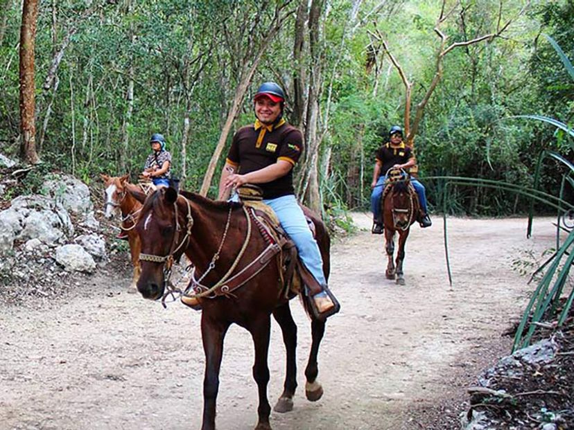 Horse ride, fun and interesting in Chichen Adventure Park. Chichen Itza, Yucatan Peninsula