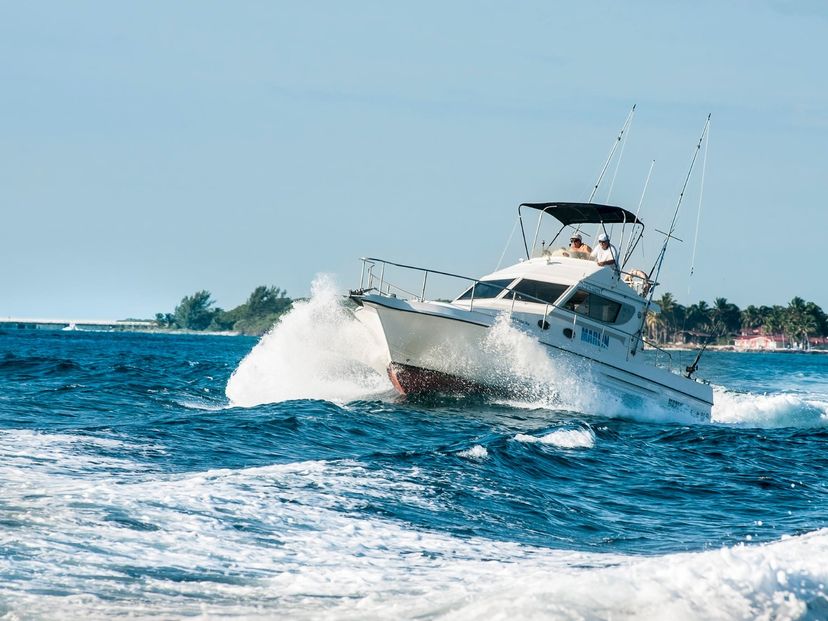 “BOTTOM FISHING IN JARDINES DEL REY (CAYO COCO Y CAYO GUILLERMO)” Tour