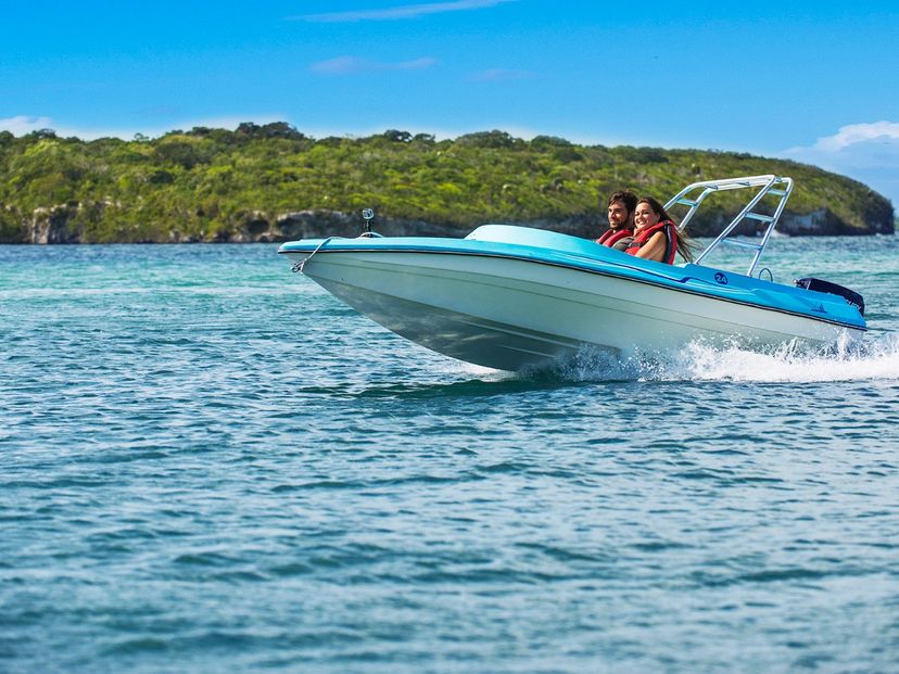 Marine adventure tour at Cayo Las Brujas