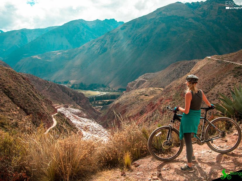 Bike tour to Maras Moray