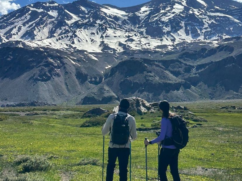 “SAN JOSÉ VOLCANO TREKKING + BAÑOS COLINA HOT SPRINGS” Tour, El Morado National Park, Chile.