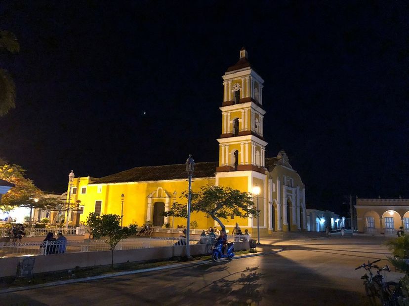 "SAN JUAN DE LOS REMEDIOS AT NIGHT" Tour, Remedios, Villa Clara, Cuba.