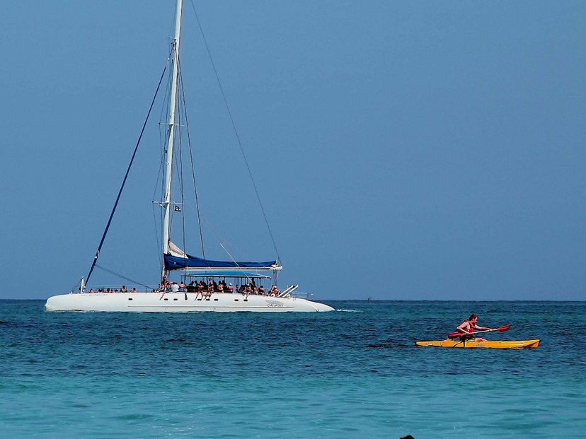 Crucero del Sol Tour, Guardalava and Pesquero beach, Holguín, Cuba.