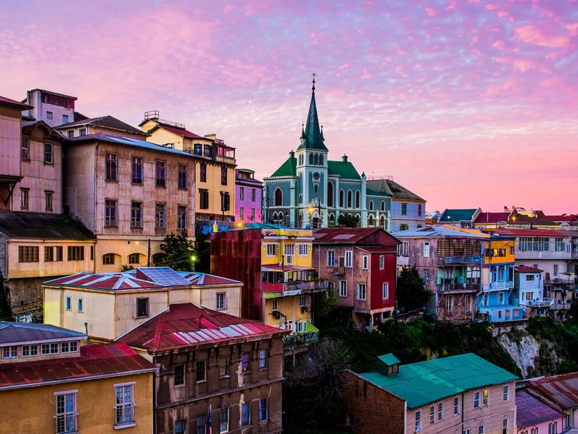 “VALPARAISO WALKING” TOUR.