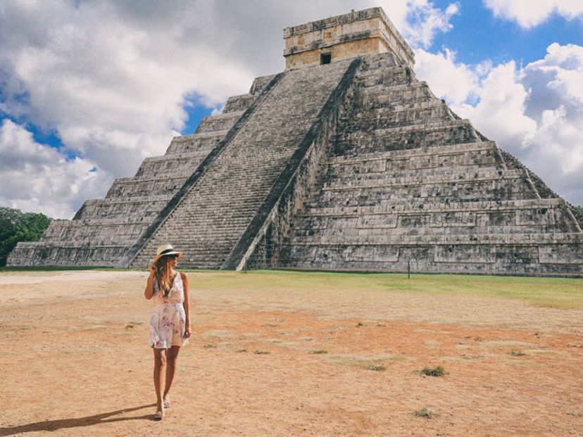 "El Castillo" or "Temple of Kukulcan",  in Chichen Itza archaeological Zone, Cancun. Mexico.