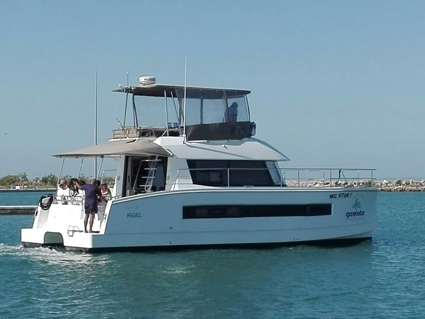 "LIFE ON BOARD 2 NIGHTS, CRUISE OF THE KING" Tour, Cayo Santa María, Villa Clara, Cuba.