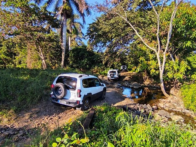 Jeep Safari "NATURE TOUR LAS TERRAZAS + SOROA"