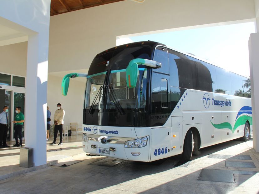 “CONECTANDO CUBA: HAVANA / PINAR DEL RÍO / VIÑALES“ (CC2 - A) Collective Transfer Services