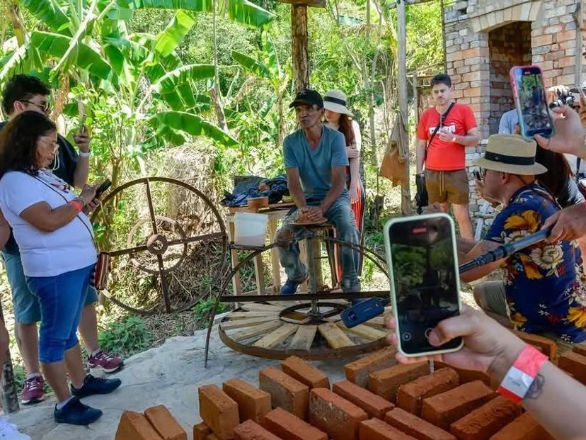 "VISIT TO THE WORKSHOP AND HOME OF POTTER REY" Tour