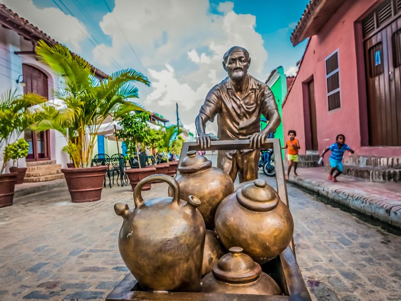Del Carmen square, Travel The Art Route tour, Camagüey