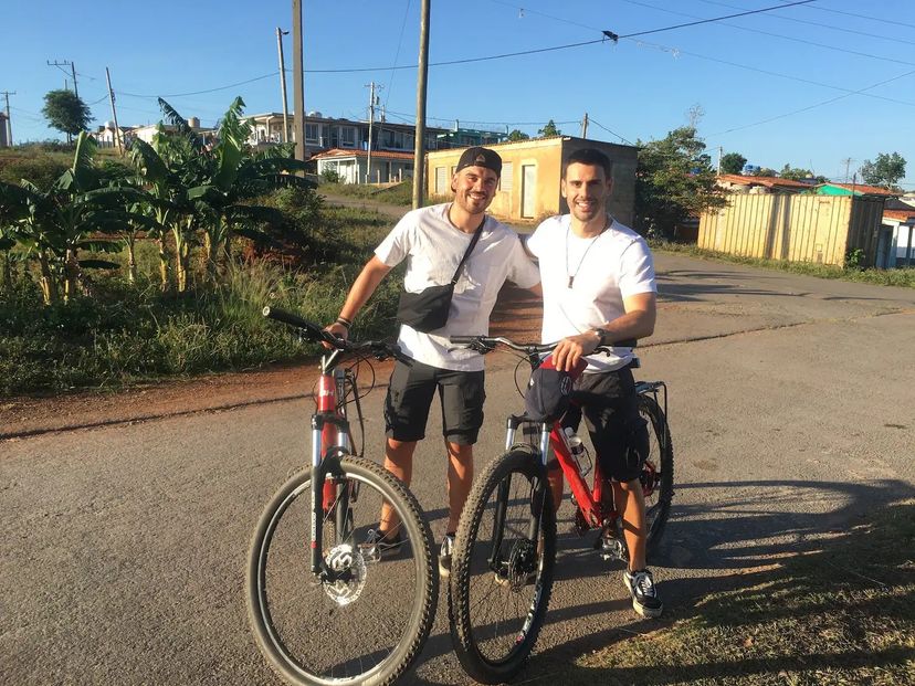 “EXPLORE VIÑALES ON A BICYCLE, A DIFFERENT WAY TO DISCOVER CUBA’S NATURAL WONDER” Tour
