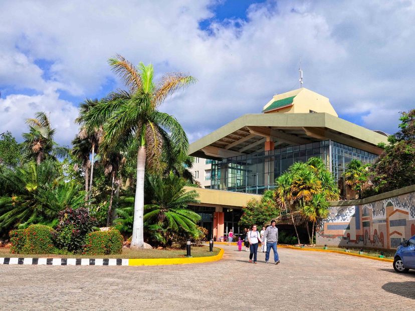 Hotel's entrance panoramic view
