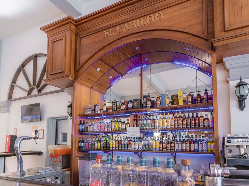 ALCHEMY LOBBY BAR (BLU SECTION)