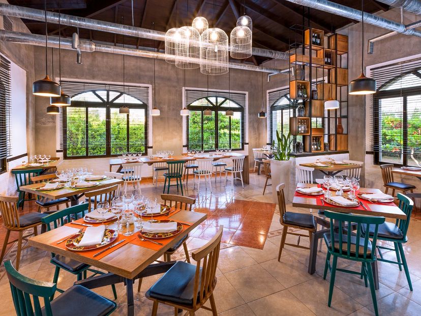 LA TRATTORIA