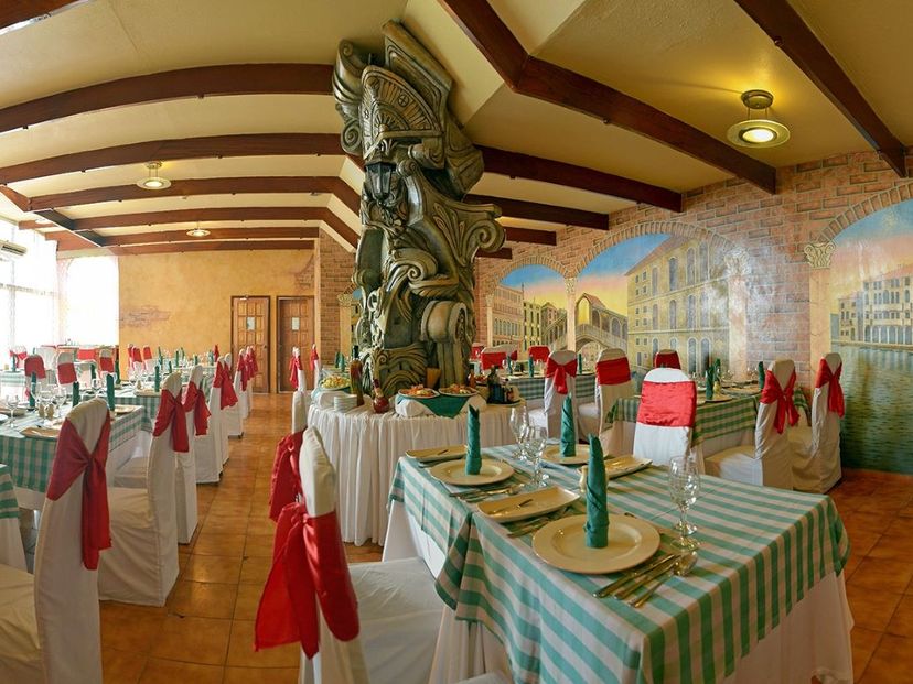 La Trattoria (Hotel section)