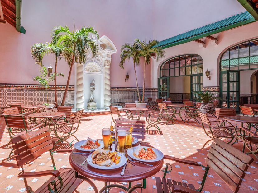PATIO SEVILLANO