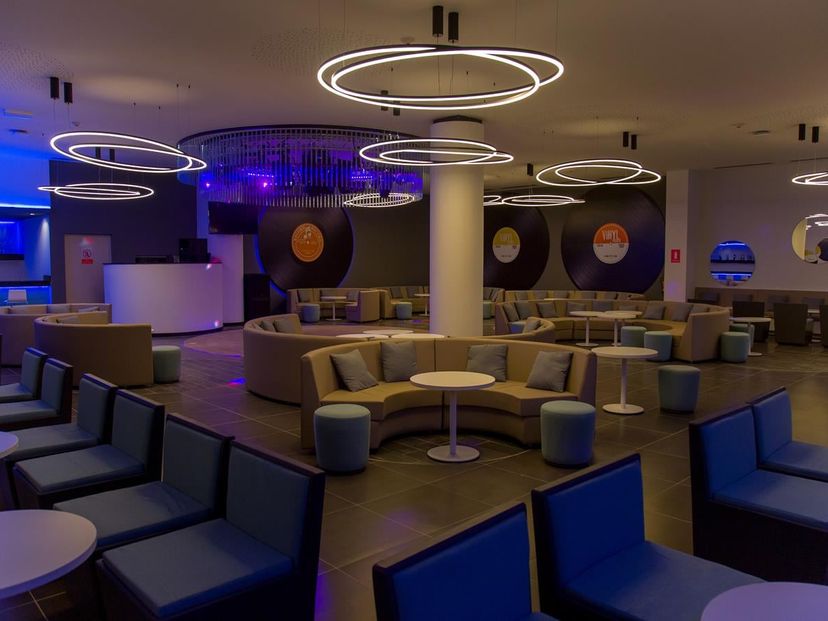 CLUB NOCTURNO