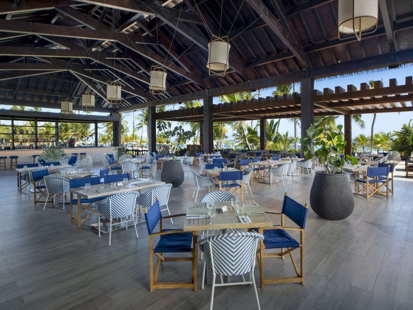 GOLDFISH BEACH CLUB