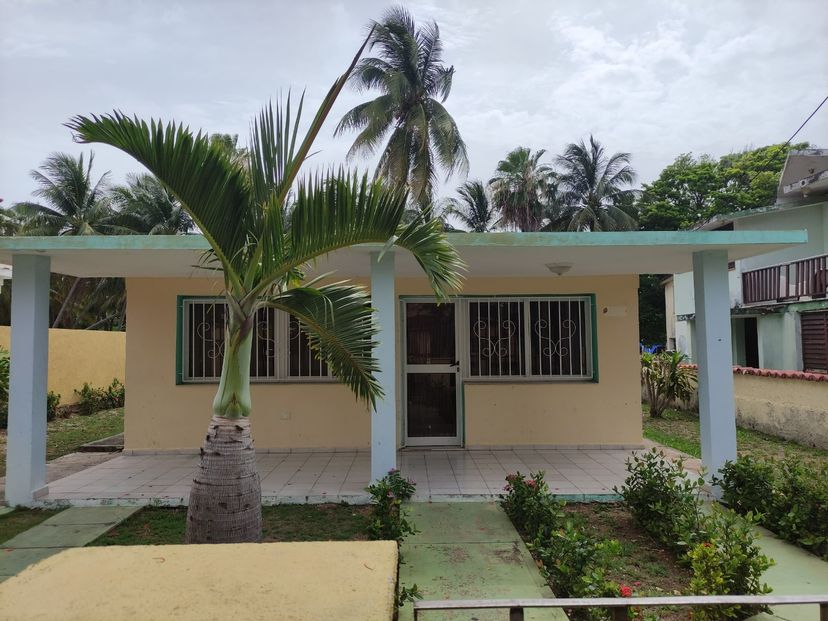 Casa 439 Acuazul, Calle 14